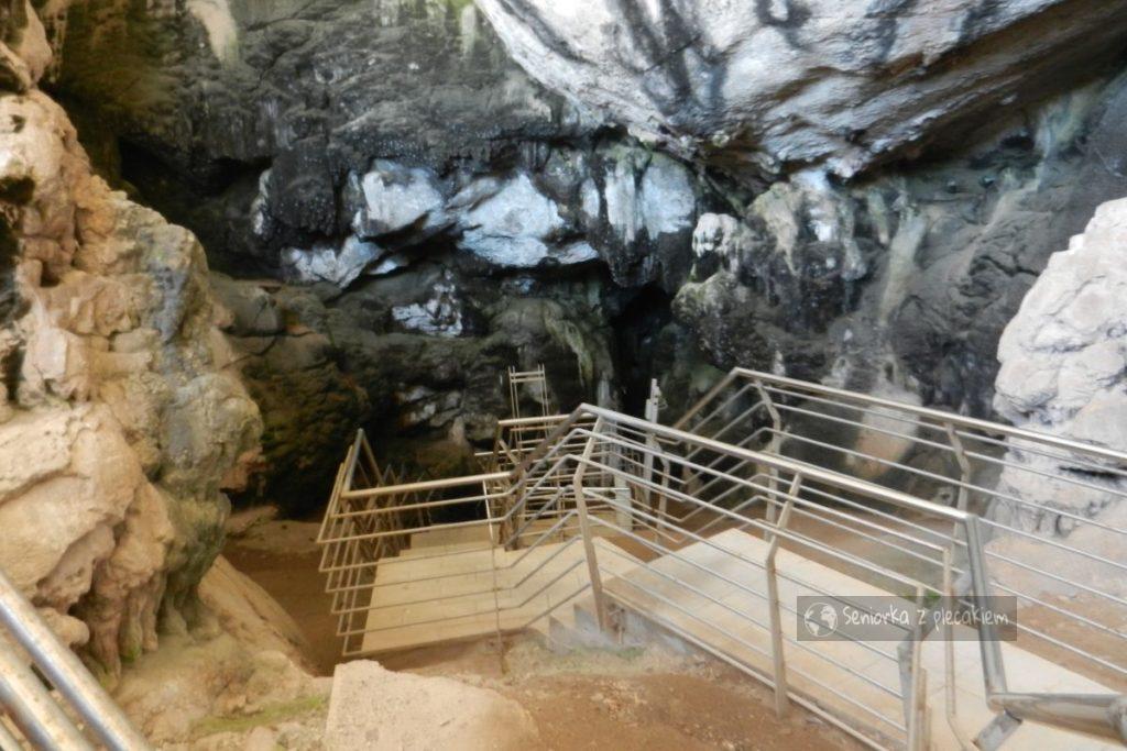 Antiparos - Wejście do jaskini