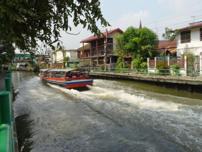 Bangkok – zostań dłużej i odkryj mniej znane miejsca